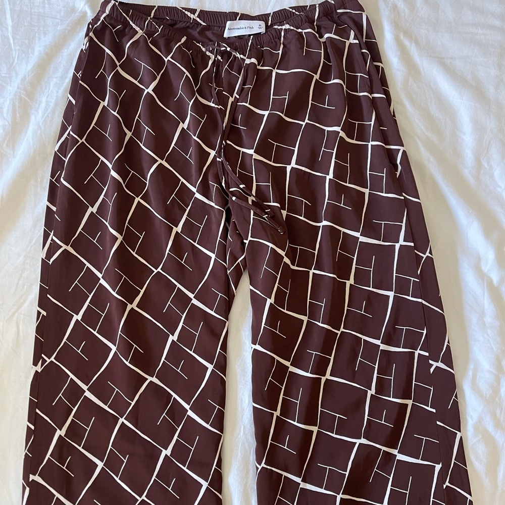 Abercrombie’s pull on pants